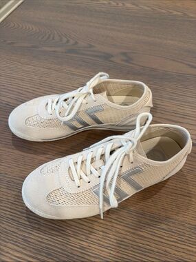 Women’s Casual Cream Knit Lace-Up Sneakers